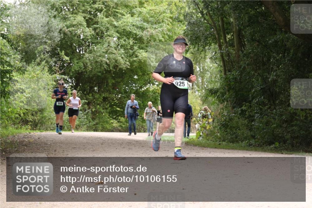 30.08.2026 - Elbe Triathlon Hamburg Antke Förster http://msf.ph/oto/10106155 30.08.2026 12:21:22 Laufen 804, 925 meine-sportfotos.de