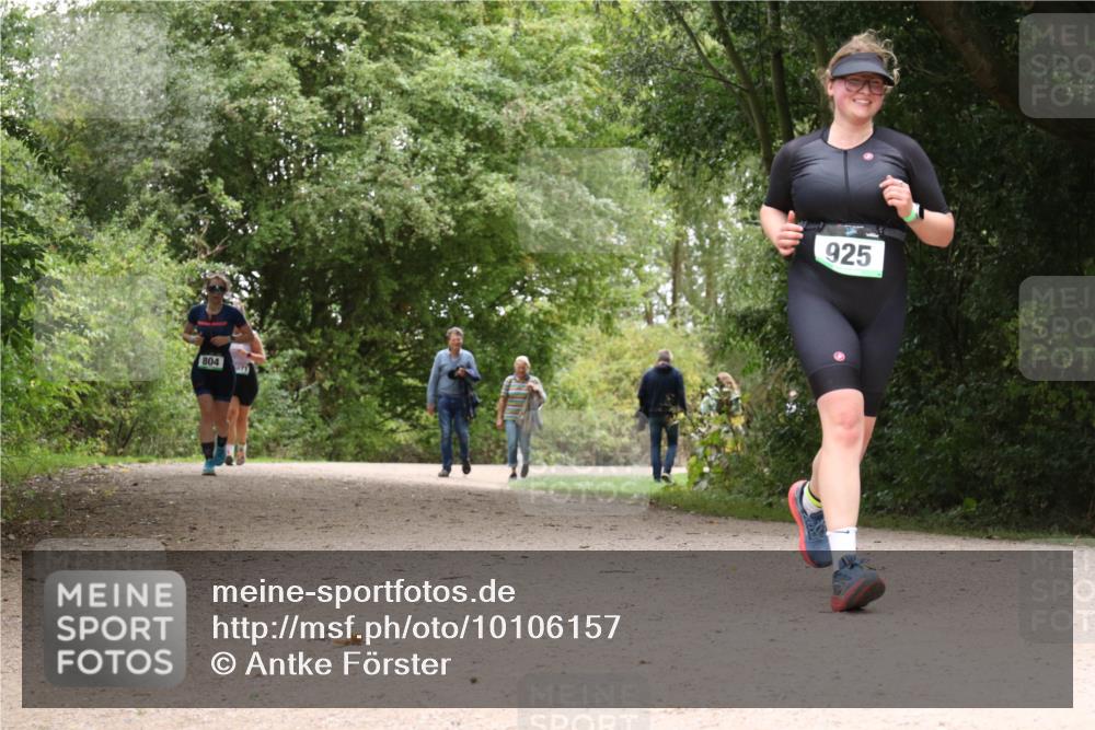 30.08.2026 - Elbe Triathlon Hamburg Antke Förster http://msf.ph/oto/10106157 30.08.2026 12:21:23 Laufen 804, 925 meine-sportfotos.de