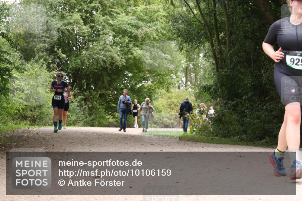30.08.2026 - Elbe Triathlon Hamburg Antke Förster http://msf.ph/oto/10106159 30.08.2026 12:21:23 Laufen 804, 925 meine-sportfotos.de