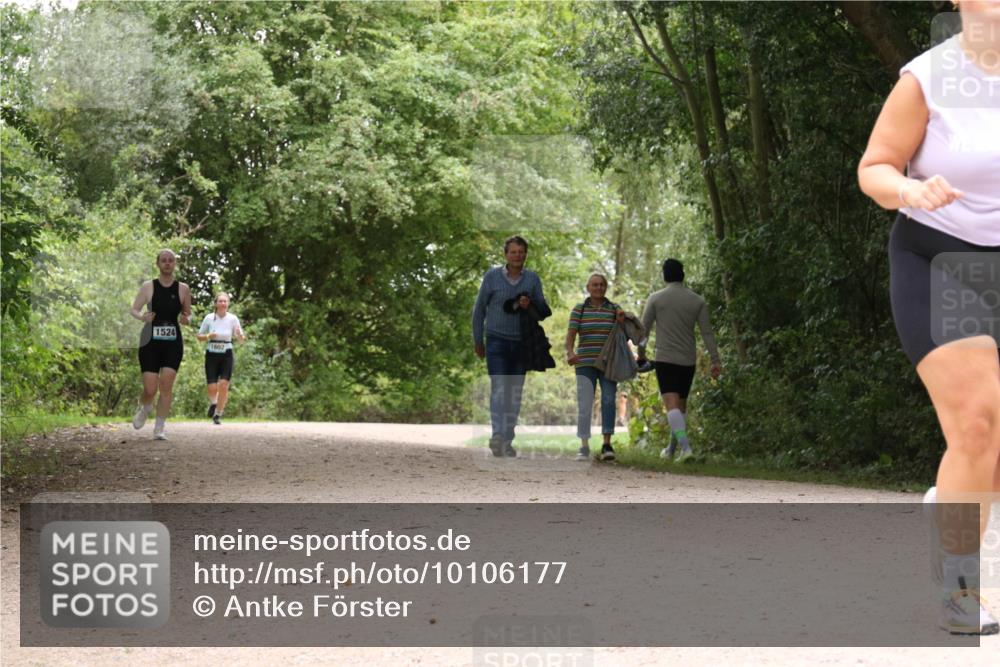 30.08.2026 - Elbe Triathlon Hamburg Antke Förster http://msf.ph/oto/10106177 30.08.2026 12:21:35 Laufen 1524, 1602 meine-sportfotos.de