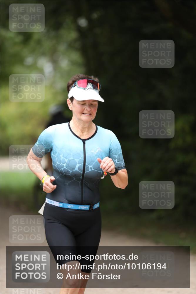 30.08.2026 - Elbe Triathlon Hamburg Antke Förster http://msf.ph/oto/10106194 30.08.2026 12:15:15 Laufen  meine-sportfotos.de