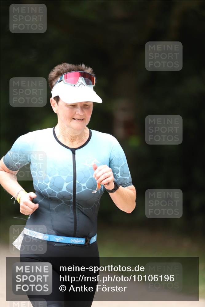 30.08.2026 - Elbe Triathlon Hamburg Antke Förster http://msf.ph/oto/10106196 30.08.2026 12:15:16 Laufen  meine-sportfotos.de