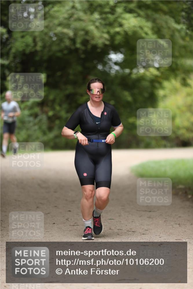 30.08.2026 - Elbe Triathlon Hamburg Antke Förster http://msf.ph/oto/10106200 30.08.2026 12:15:26 Laufen  meine-sportfotos.de