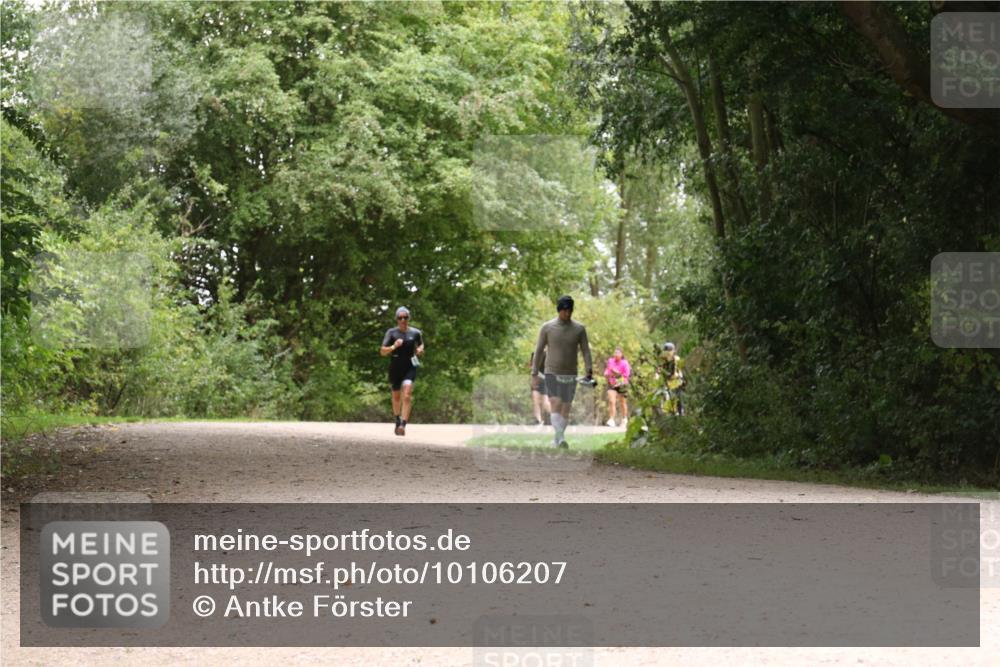 30.08.2026 - Elbe Triathlon Hamburg Antke Förster http://msf.ph/oto/10106207 30.08.2026 12:21:54 Laufen  meine-sportfotos.de
