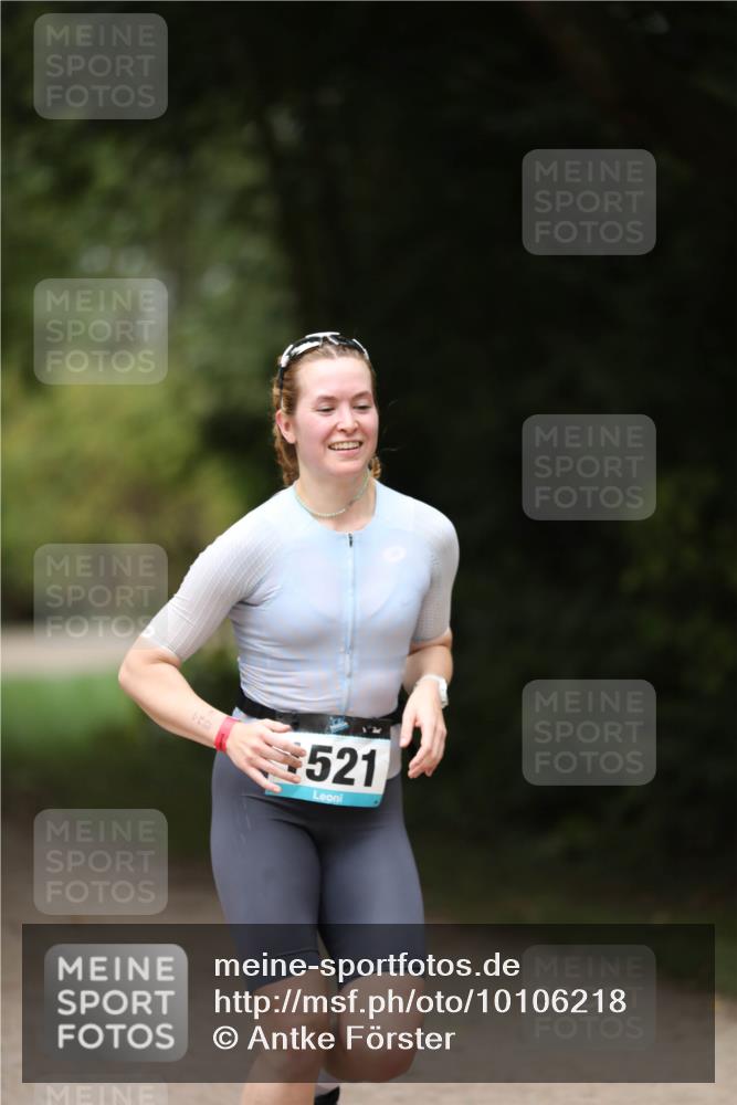 30.08.2026 - Elbe Triathlon Hamburg Antke Förster http://msf.ph/oto/10106218 30.08.2026 12:15:37 Laufen 521 meine-sportfotos.de