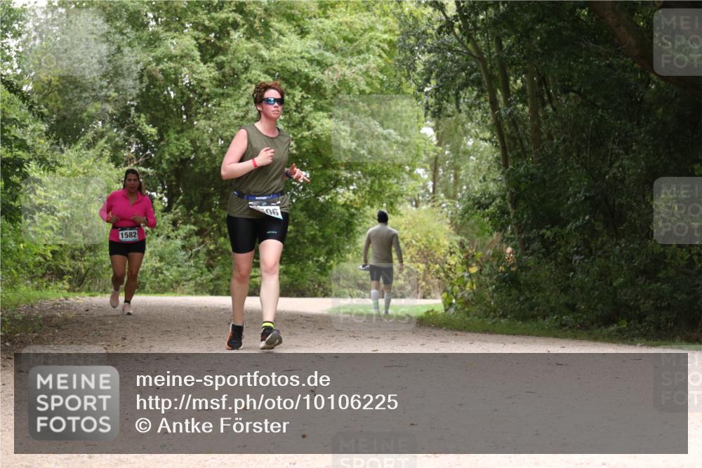 30.08.2026 - Elbe Triathlon Hamburg Antke Förster http://msf.ph/oto/10106225 30.08.2026 12:22:13 Laufen 1582, 06 meine-sportfotos.de