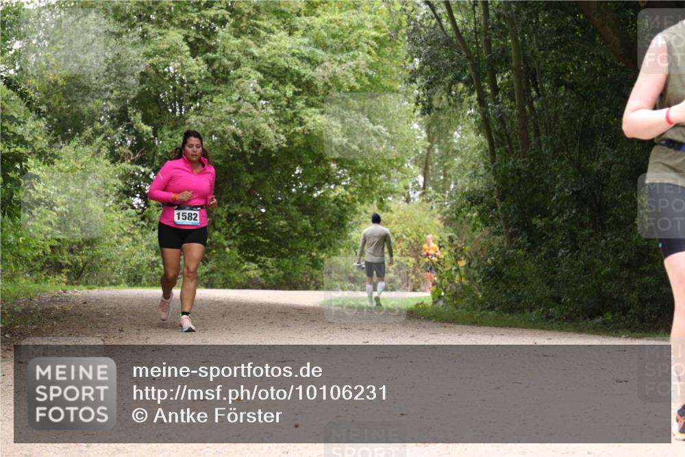 30.08.2026 - Elbe Triathlon Hamburg Antke Förster http://msf.ph/oto/10106231 30.08.2026 12:22:15 Laufen 1582 meine-sportfotos.de
