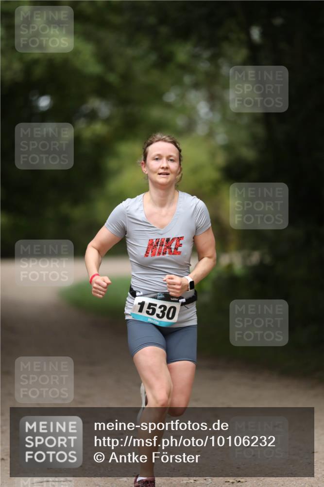 30.08.2026 - Elbe Triathlon Hamburg Antke Förster http://msf.ph/oto/10106232 30.08.2026 12:15:49 Laufen 1530 meine-sportfotos.de