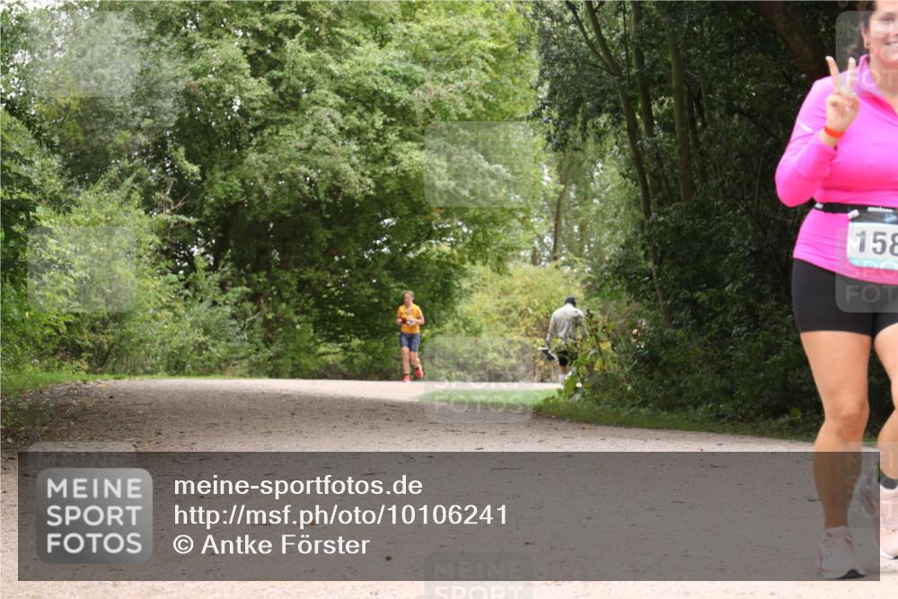 30.08.2026 - Elbe Triathlon Hamburg Antke Förster http://msf.ph/oto/10106241 30.08.2026 12:22:20 Laufen 158 meine-sportfotos.de