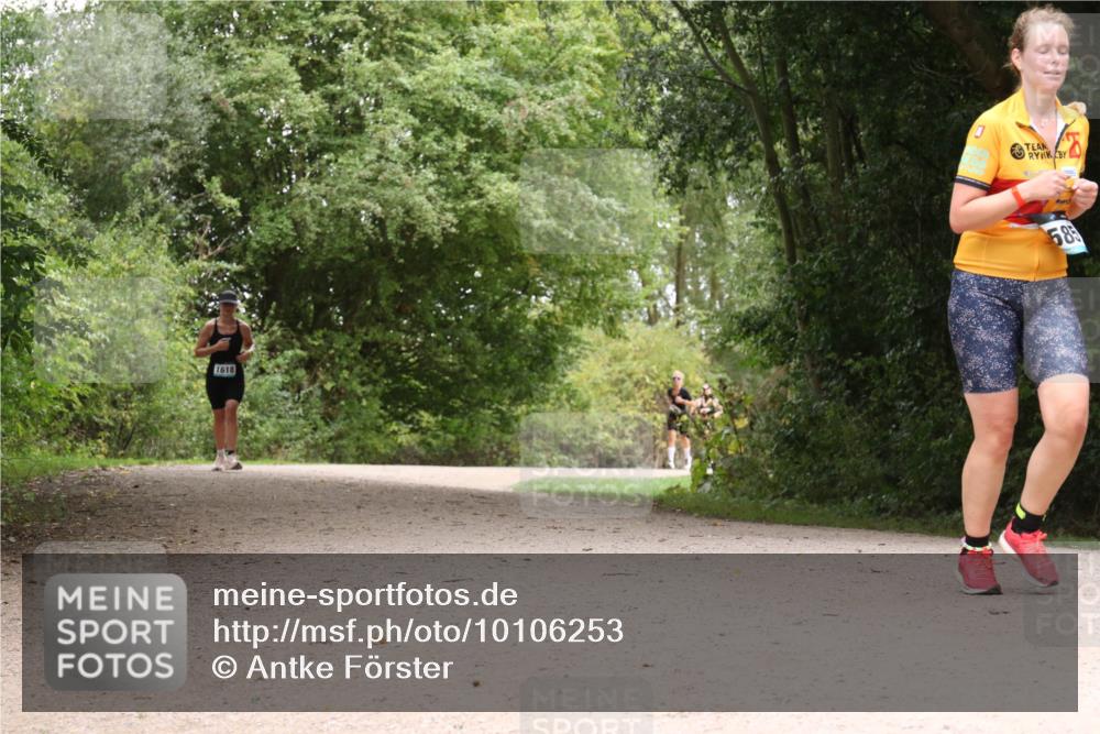 30.08.2026 - Elbe Triathlon Hamburg Antke Förster http://msf.ph/oto/10106253 30.08.2026 12:22:36 Laufen 1618, 585 meine-sportfotos.de