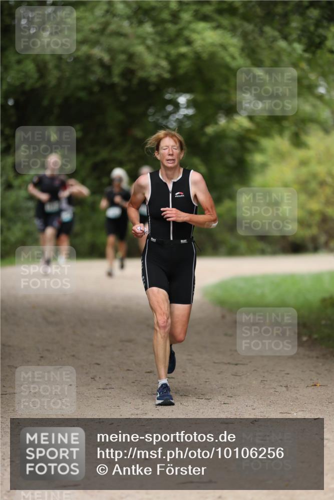 30.08.2026 - Elbe Triathlon Hamburg Antke Förster http://msf.ph/oto/10106256 30.08.2026 12:16:26 Laufen  meine-sportfotos.de