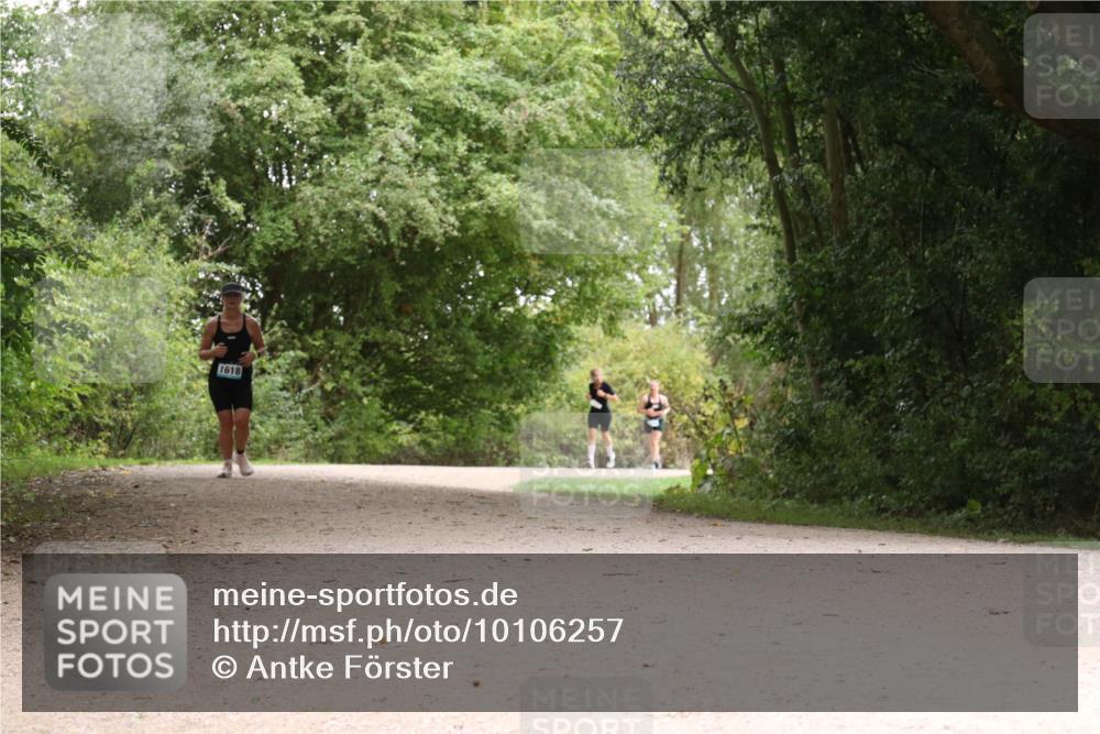 30.08.2026 - Elbe Triathlon Hamburg Antke Förster http://msf.ph/oto/10106257 30.08.2026 12:22:37 Laufen 1618 meine-sportfotos.de