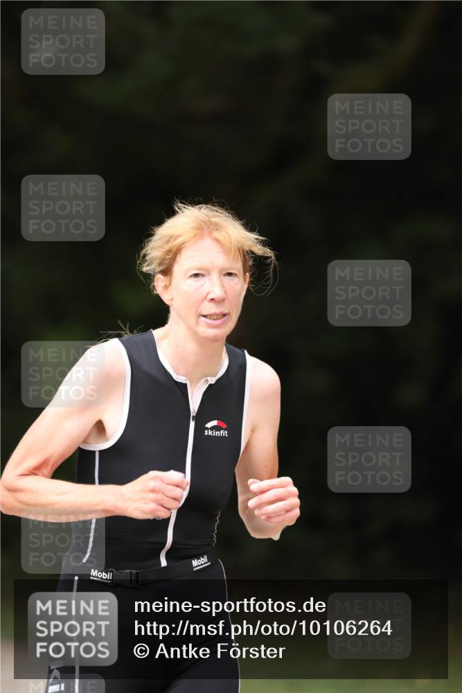 30.08.2026 - Elbe Triathlon Hamburg Antke Förster http://msf.ph/oto/10106264 30.08.2026 12:16:29 Laufen  meine-sportfotos.de