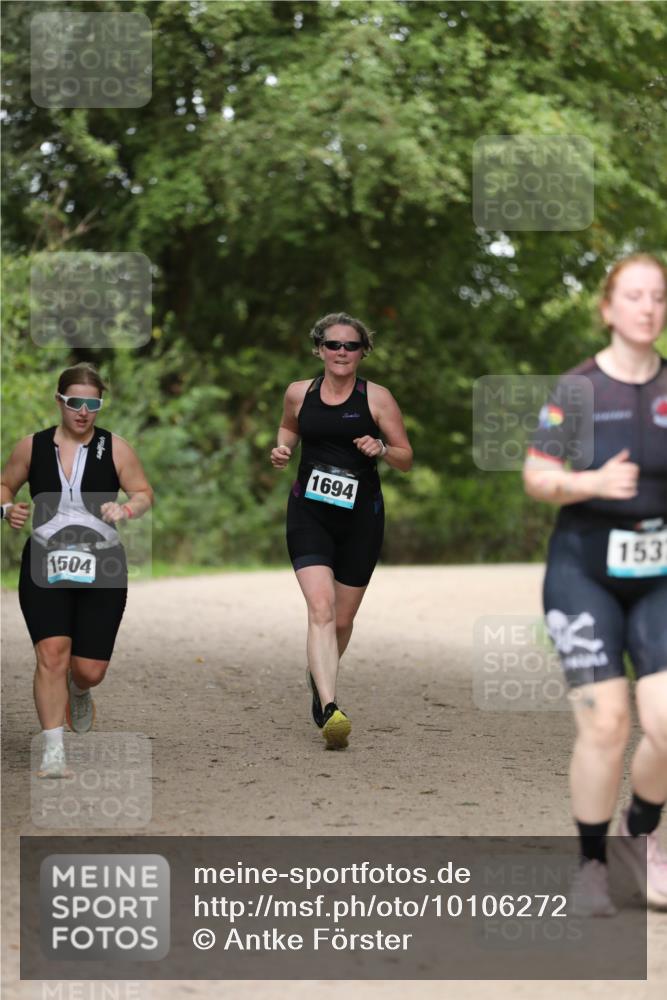 30.08.2026 - Elbe Triathlon Hamburg Antke Förster http://msf.ph/oto/10106272 30.08.2026 12:16:35 Laufen 1504, 1694, 153 meine-sportfotos.de