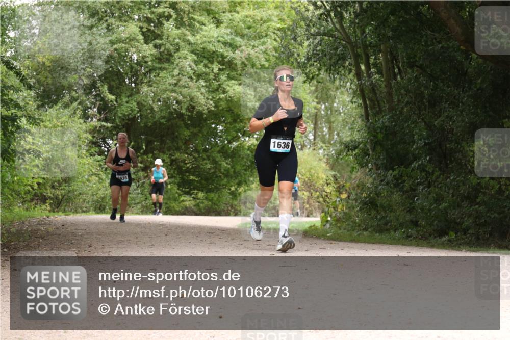 30.08.2026 - Elbe Triathlon Hamburg Antke Förster http://msf.ph/oto/10106273 30.08.2026 12:22:52 Laufen 638, 1636 meine-sportfotos.de