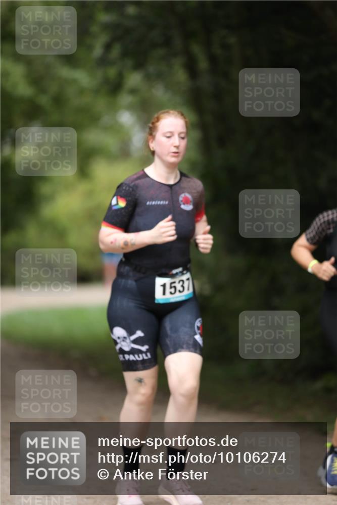 30.08.2026 - Elbe Triathlon Hamburg Antke Förster http://msf.ph/oto/10106274 30.08.2026 12:16:36 Laufen 1531 meine-sportfotos.de