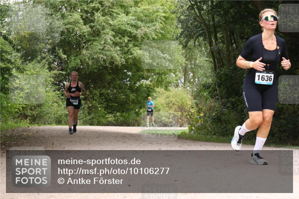30.08.2026 - Elbe Triathlon Hamburg Antke Förster http://msf.ph/oto/10106277 30.08.2026 12:22:53 Laufen 638, 1636 meine-sportfotos.de
