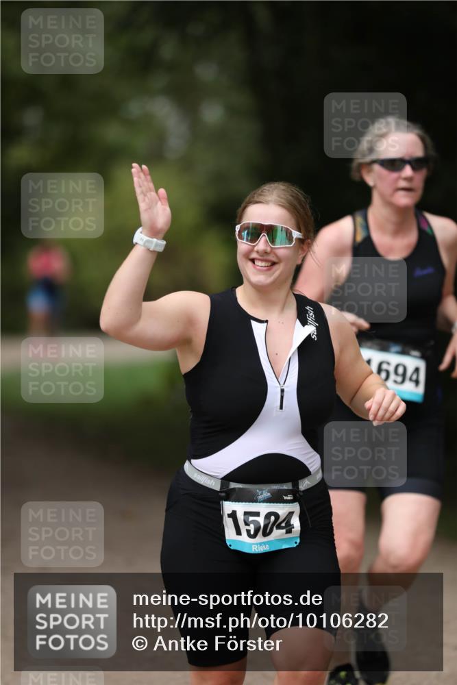 30.08.2026 - Elbe Triathlon Hamburg Antke Förster http://msf.ph/oto/10106282 30.08.2026 12:16:39 Laufen 1504, 694 meine-sportfotos.de