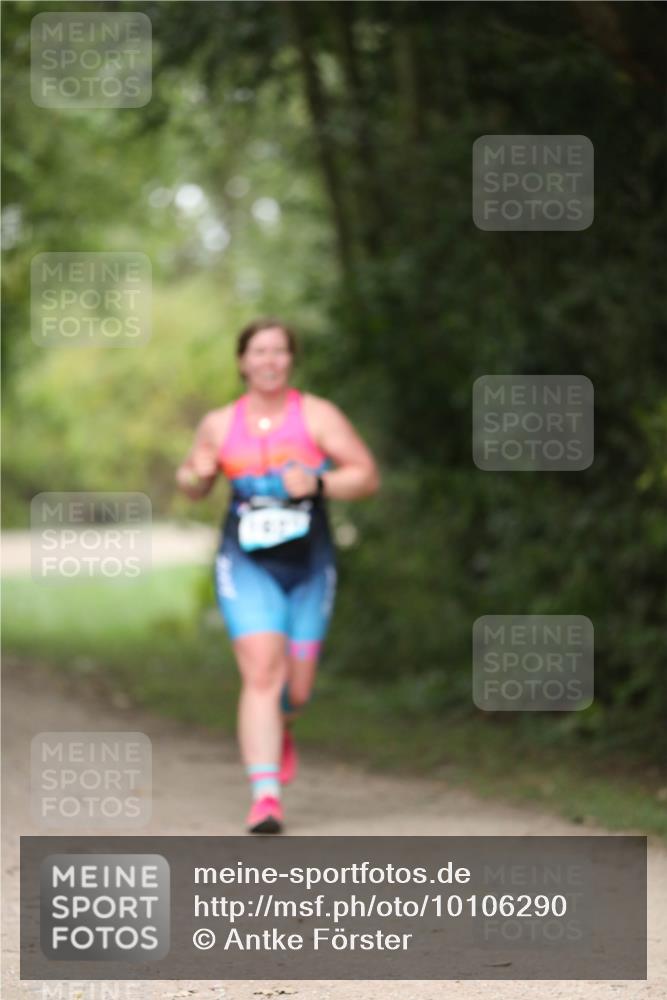 30.08.2026 - Elbe Triathlon Hamburg Antke Förster http://msf.ph/oto/10106290 30.08.2026 12:16:50 Laufen  meine-sportfotos.de