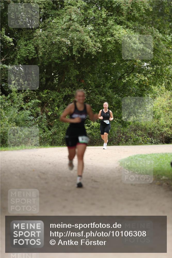 30.08.2026 - Elbe Triathlon Hamburg Antke Förster http://msf.ph/oto/10106308 30.08.2026 12:17:09 Laufen 541 meine-sportfotos.de