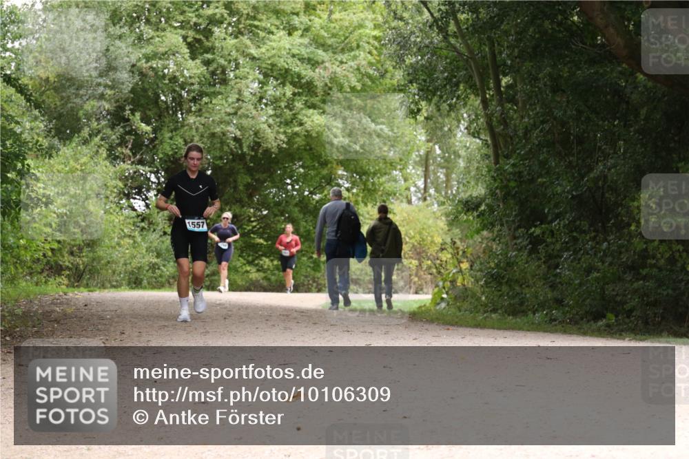 30.08.2026 - Elbe Triathlon Hamburg Antke Förster http://msf.ph/oto/10106309 30.08.2026 12:23:18 Laufen 1557 meine-sportfotos.de