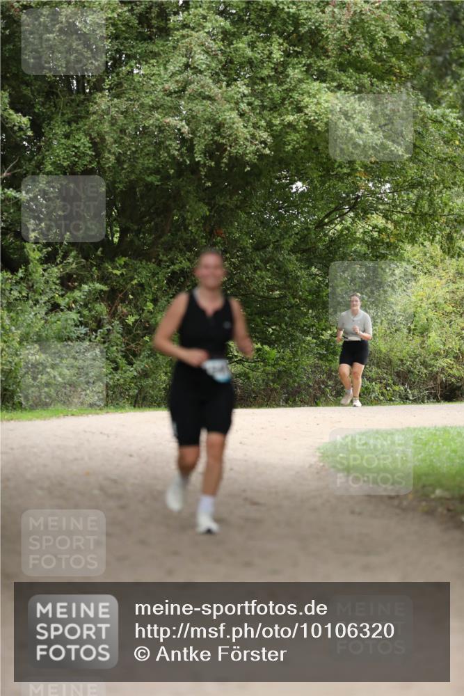 30.08.2026 - Elbe Triathlon Hamburg Antke Förster http://msf.ph/oto/10106320 30.08.2026 12:17:21 Laufen  meine-sportfotos.de