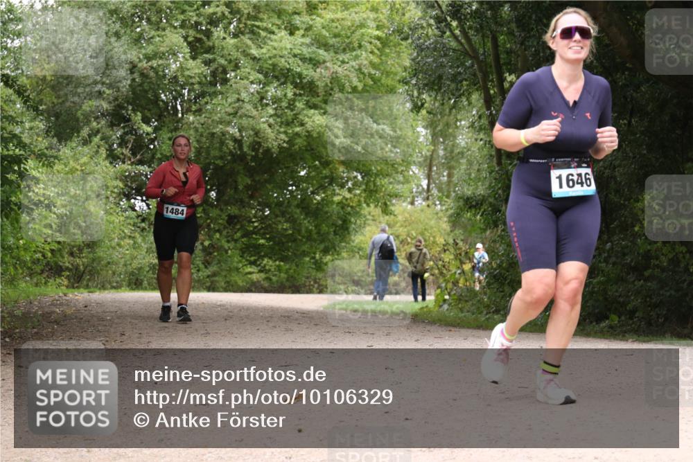 30.08.2026 - Elbe Triathlon Hamburg Antke Förster http://msf.ph/oto/10106329 30.08.2026 12:23:32 Laufen 1484, 1646 meine-sportfotos.de