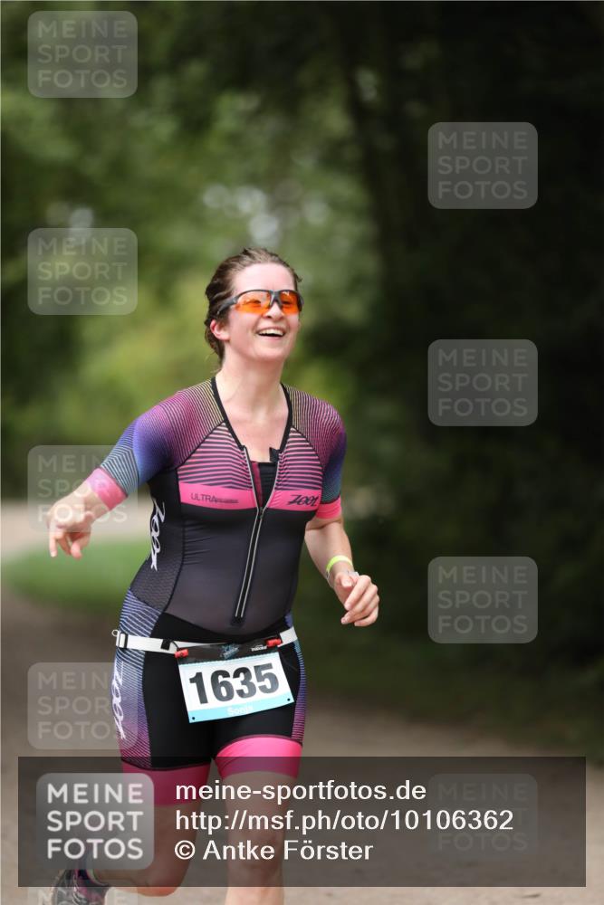 30.08.2026 - Elbe Triathlon Hamburg Antke Förster http://msf.ph/oto/10106362 30.08.2026 12:17:44 Laufen 1635 meine-sportfotos.de
