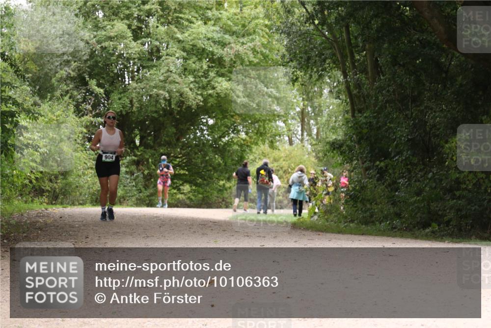 30.08.2026 - Elbe Triathlon Hamburg Antke Förster http://msf.ph/oto/10106363 30.08.2026 12:24:00 Laufen 904 meine-sportfotos.de