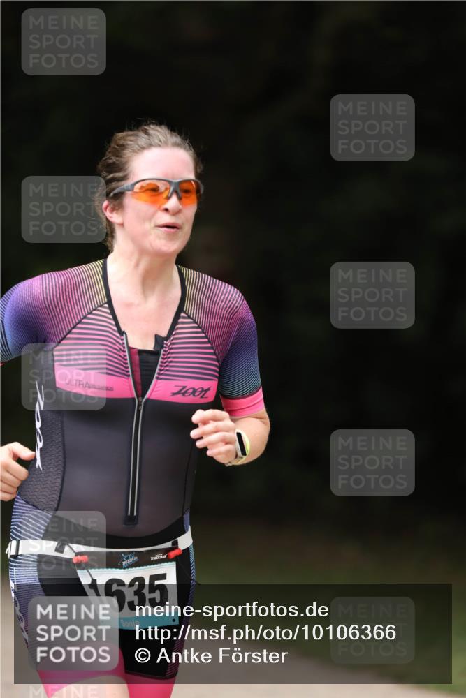 30.08.2026 - Elbe Triathlon Hamburg Antke Förster http://msf.ph/oto/10106366 30.08.2026 12:17:44 Laufen 1635 meine-sportfotos.de