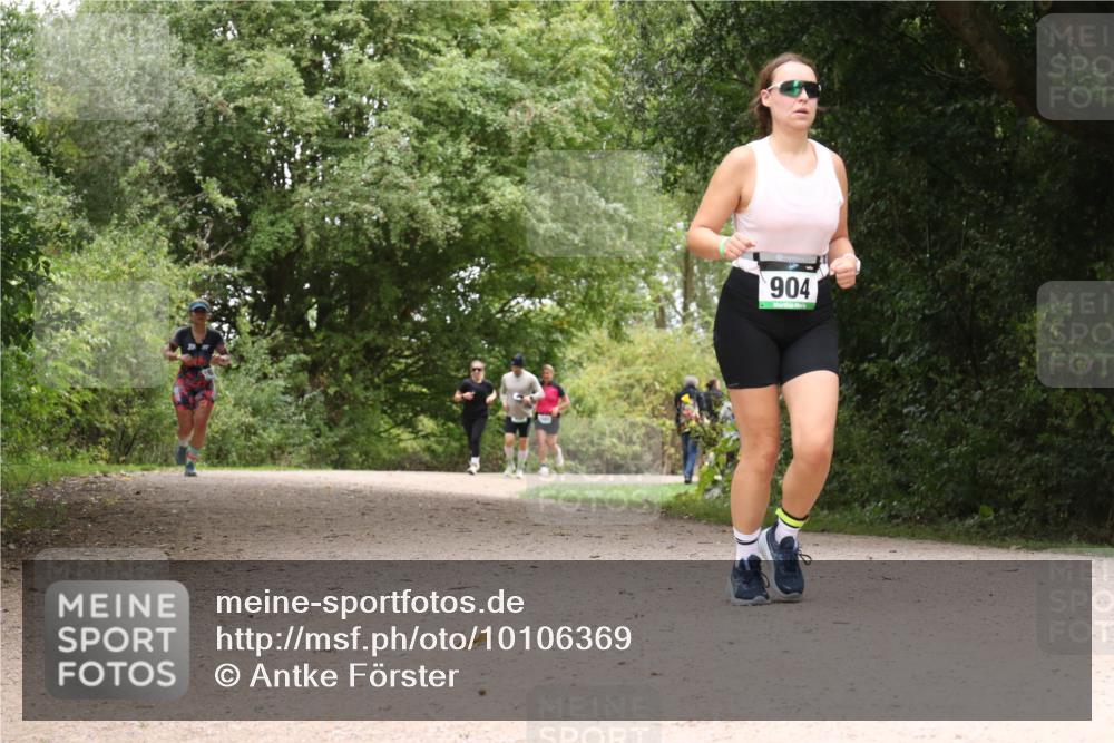 30.08.2026 - Elbe Triathlon Hamburg Antke Förster http://msf.ph/oto/10106369 30.08.2026 12:24:06 Laufen 904 meine-sportfotos.de