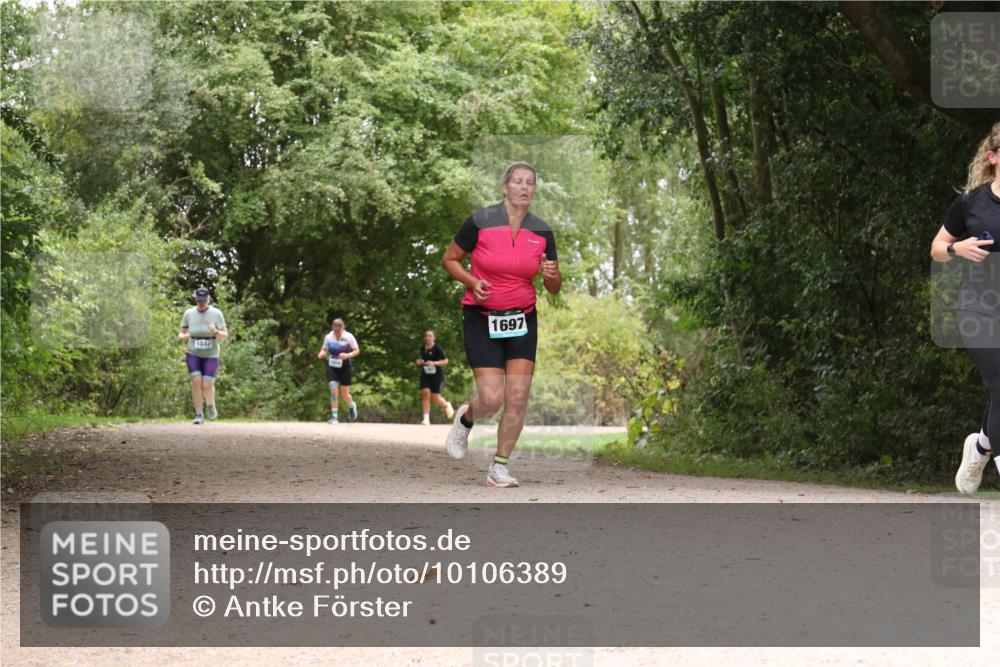 30.08.2026 - Elbe Triathlon Hamburg Antke Förster http://msf.ph/oto/10106389 30.08.2026 12:24:19 Laufen 1542, 1697 meine-sportfotos.de