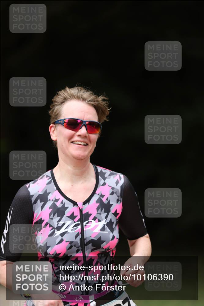 30.08.2026 - Elbe Triathlon Hamburg Antke Förster http://msf.ph/oto/10106390 30.08.2026 12:18:19 Laufen  meine-sportfotos.de
