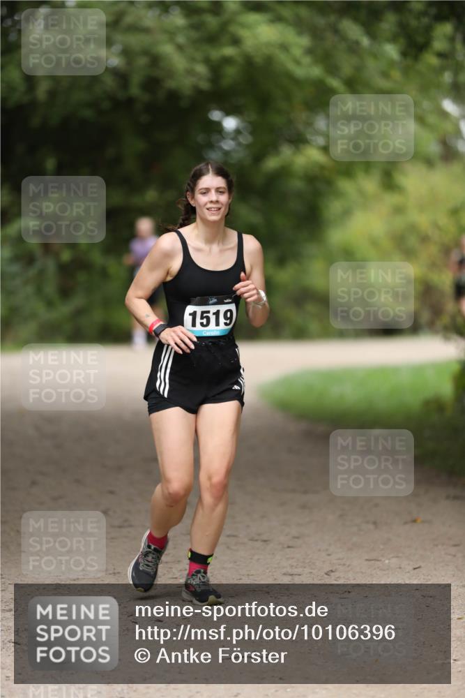 30.08.2026 - Elbe Triathlon Hamburg Antke Förster http://msf.ph/oto/10106396 30.08.2026 12:18:30 Laufen 1519 meine-sportfotos.de