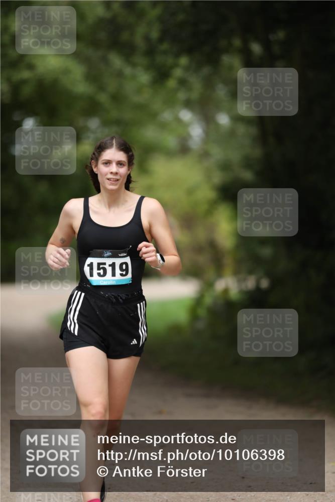30.08.2026 - Elbe Triathlon Hamburg Antke Förster http://msf.ph/oto/10106398 30.08.2026 12:18:31 Laufen 1519 meine-sportfotos.de