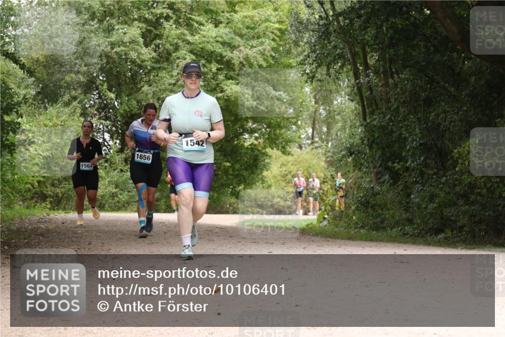 30.08.2026 - Elbe Triathlon Hamburg Antke Förster http://msf.ph/oto/10106401 30.08.2026 12:24:31 Laufen 156, 1656, 1542 meine-sportfotos.de