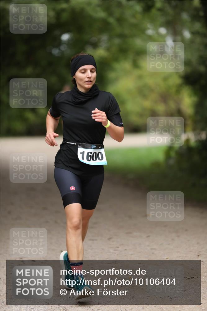 30.08.2026 - Elbe Triathlon Hamburg Antke Förster http://msf.ph/oto/10106404 30.08.2026 12:18:35 Laufen 1600 meine-sportfotos.de