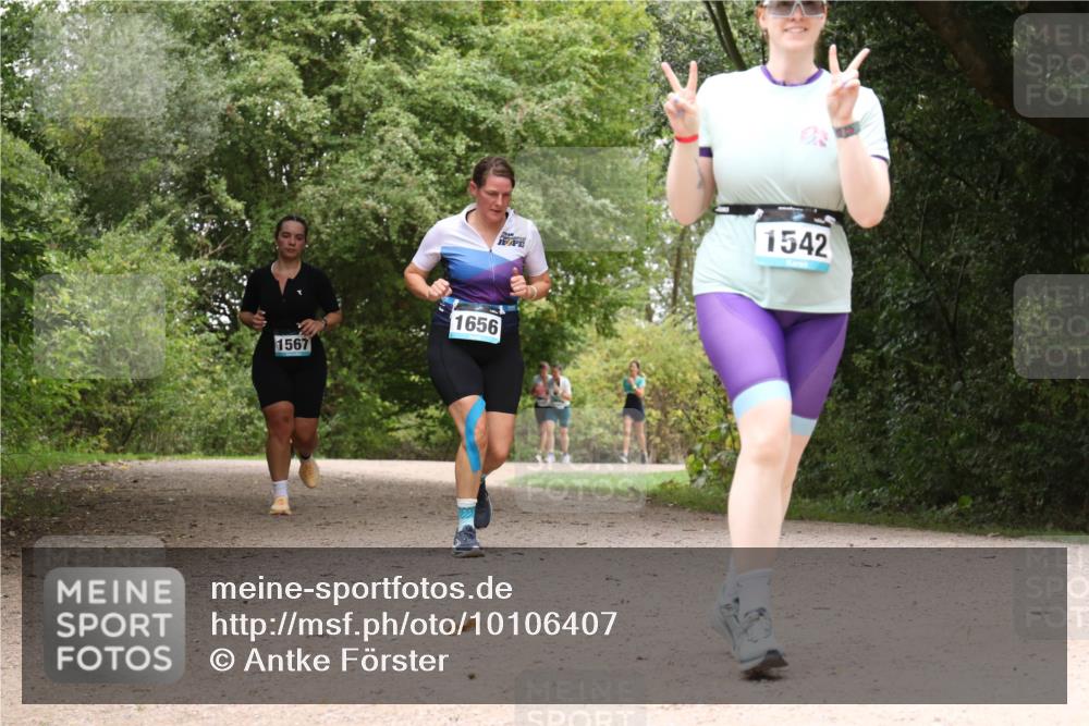 30.08.2026 - Elbe Triathlon Hamburg Antke Förster http://msf.ph/oto/10106407 30.08.2026 12:24:33 Laufen 1567, 1656, 1542 meine-sportfotos.de