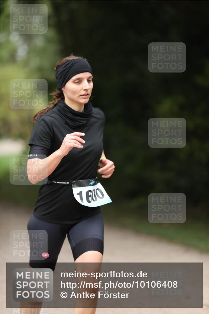 30.08.2026 - Elbe Triathlon Hamburg Antke Förster http://msf.ph/oto/10106408 30.08.2026 12:18:36 Laufen 1600 meine-sportfotos.de