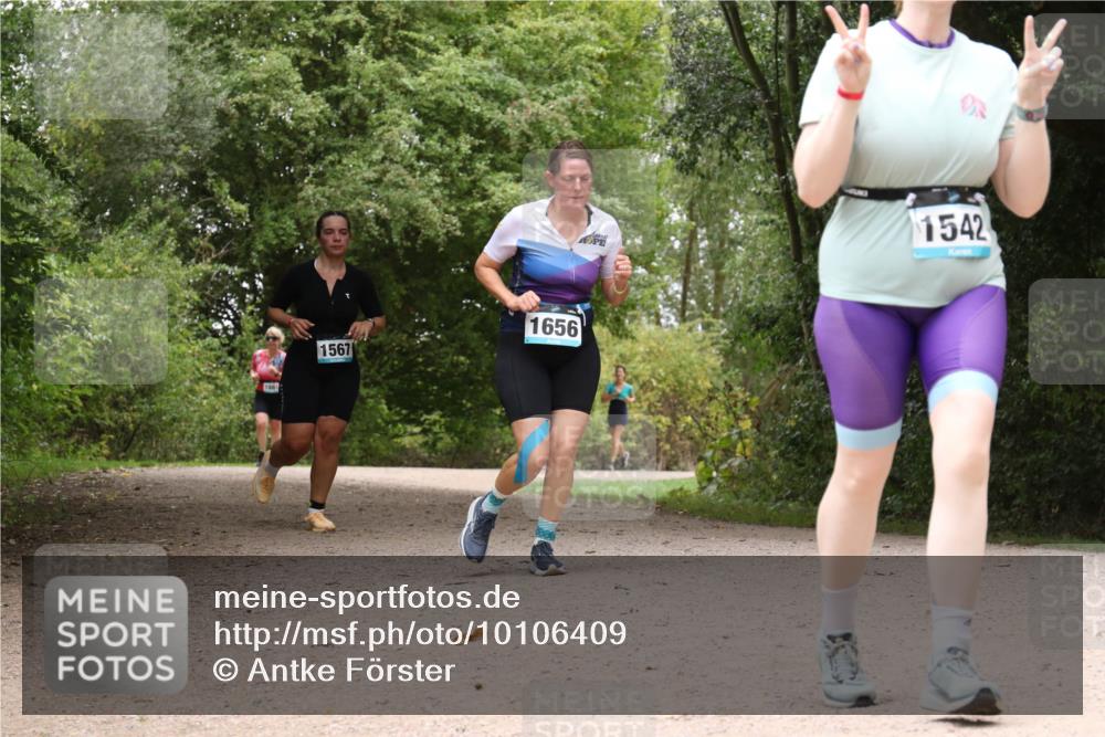30.08.2026 - Elbe Triathlon Hamburg Antke Förster http://msf.ph/oto/10106409 30.08.2026 12:24:33 Laufen 1661, 1567, 1656, 1542 meine-sportfotos.de
