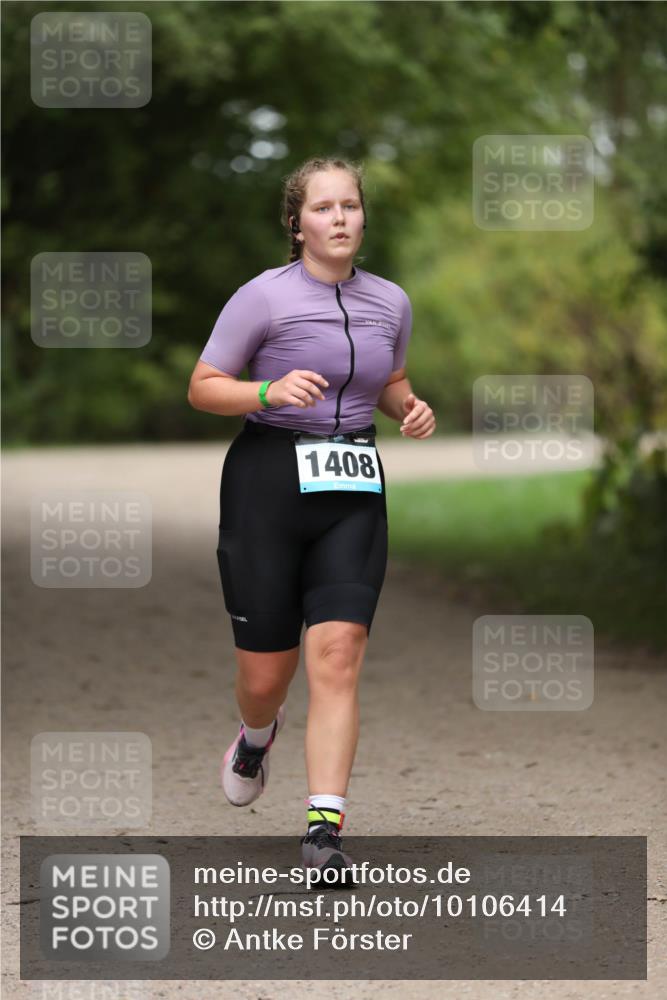 30.08.2026 - Elbe Triathlon Hamburg Antke Förster http://msf.ph/oto/10106414 30.08.2026 12:18:44 Laufen 1408 meine-sportfotos.de