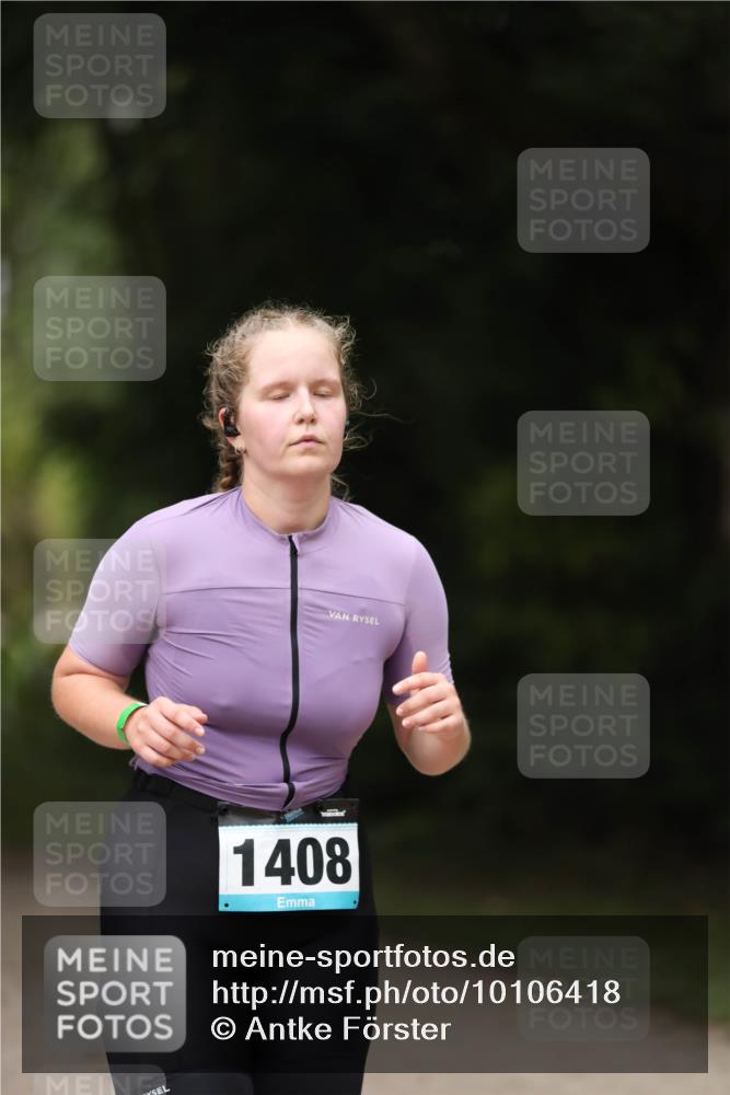 30.08.2026 - Elbe Triathlon Hamburg Antke Förster http://msf.ph/oto/10106418 30.08.2026 12:18:46 Laufen 1408 meine-sportfotos.de
