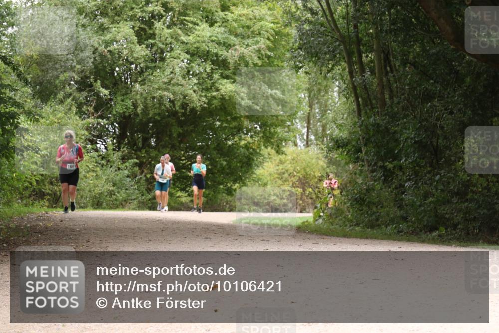 30.08.2026 - Elbe Triathlon Hamburg Antke Förster http://msf.ph/oto/10106421 30.08.2026 12:24:37 Laufen 1661 meine-sportfotos.de