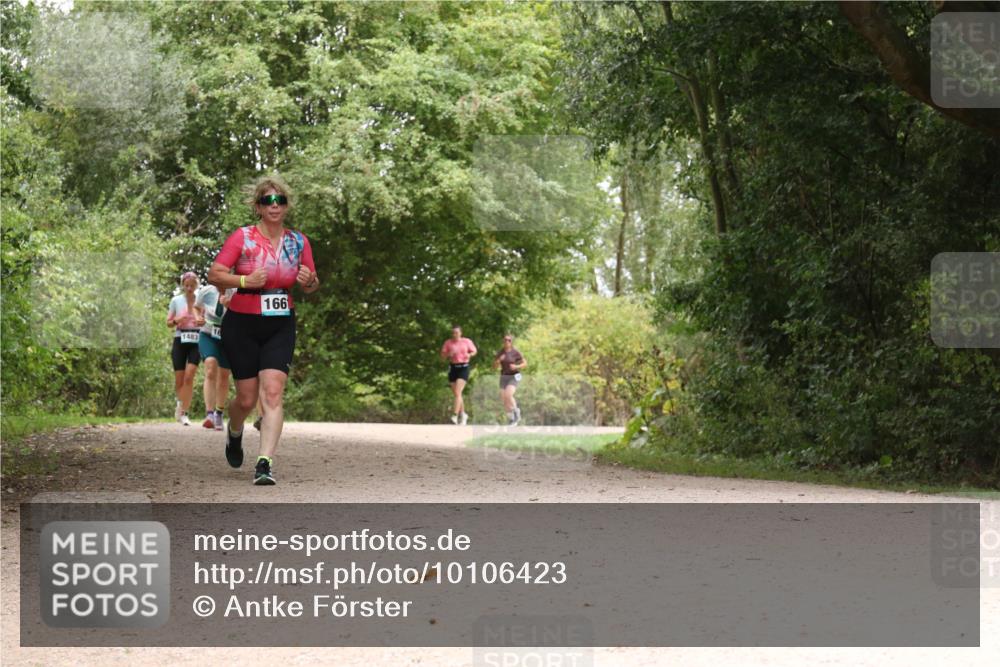 30.08.2026 - Elbe Triathlon Hamburg Antke Förster http://msf.ph/oto/10106423 30.08.2026 12:24:42 Laufen 1483, 166 meine-sportfotos.de