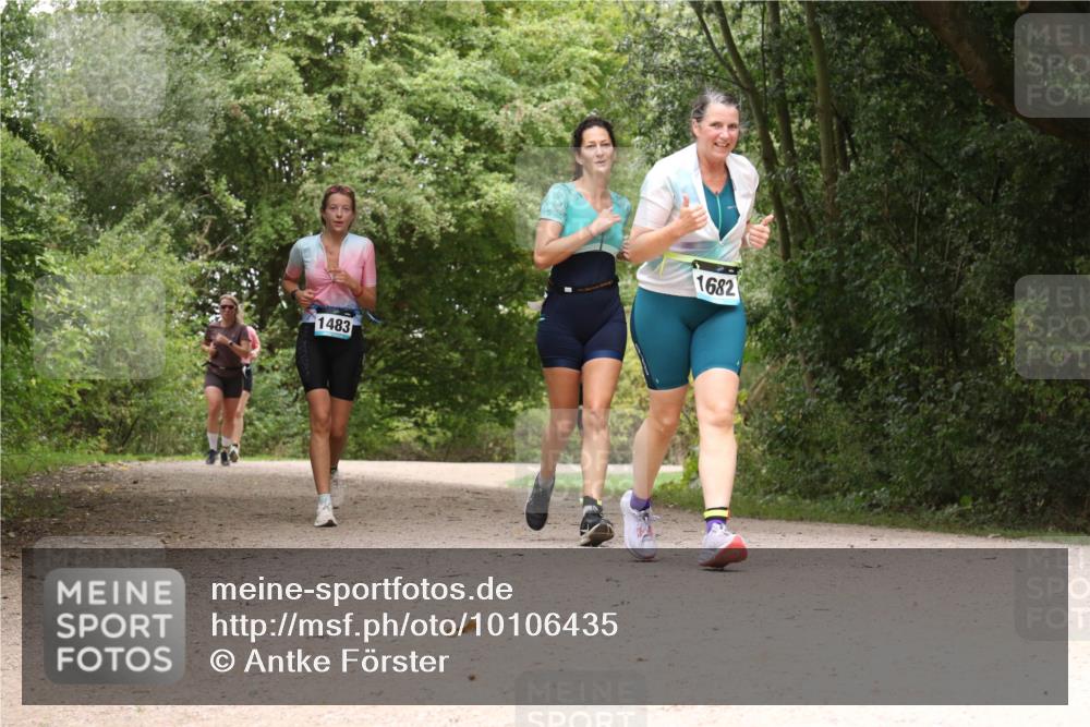 30.08.2026 - Elbe Triathlon Hamburg Antke Förster http://msf.ph/oto/10106435 30.08.2026 12:24:50 Laufen 1483, 1682 meine-sportfotos.de