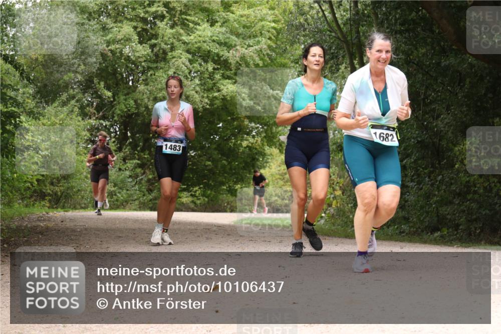 30.08.2026 - Elbe Triathlon Hamburg Antke Förster http://msf.ph/oto/10106437 30.08.2026 12:24:50 Laufen 1483, 1682 meine-sportfotos.de