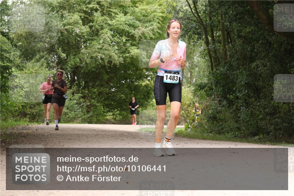30.08.2026 - Elbe Triathlon Hamburg Antke Förster http://msf.ph/oto/10106441 30.08.2026 12:24:52 Laufen 1483 meine-sportfotos.de