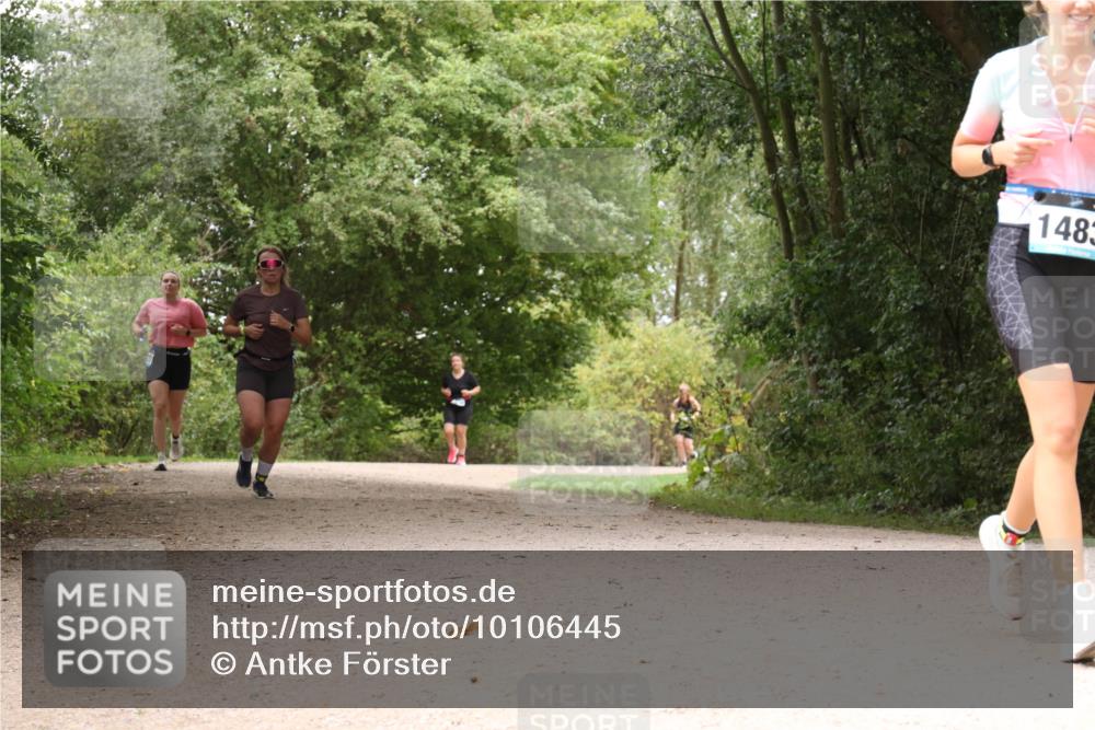 30.08.2026 - Elbe Triathlon Hamburg Antke Förster http://msf.ph/oto/10106445 30.08.2026 12:24:53 Laufen 1483 meine-sportfotos.de