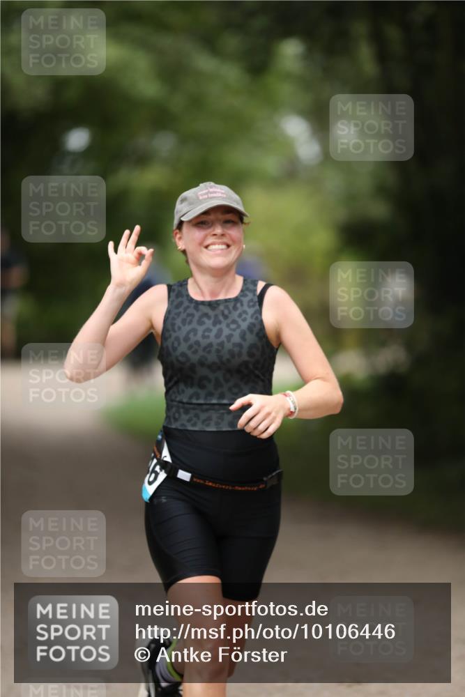 30.08.2026 - Elbe Triathlon Hamburg Antke Förster http://msf.ph/oto/10106446 30.08.2026 12:19:10 Laufen  meine-sportfotos.de