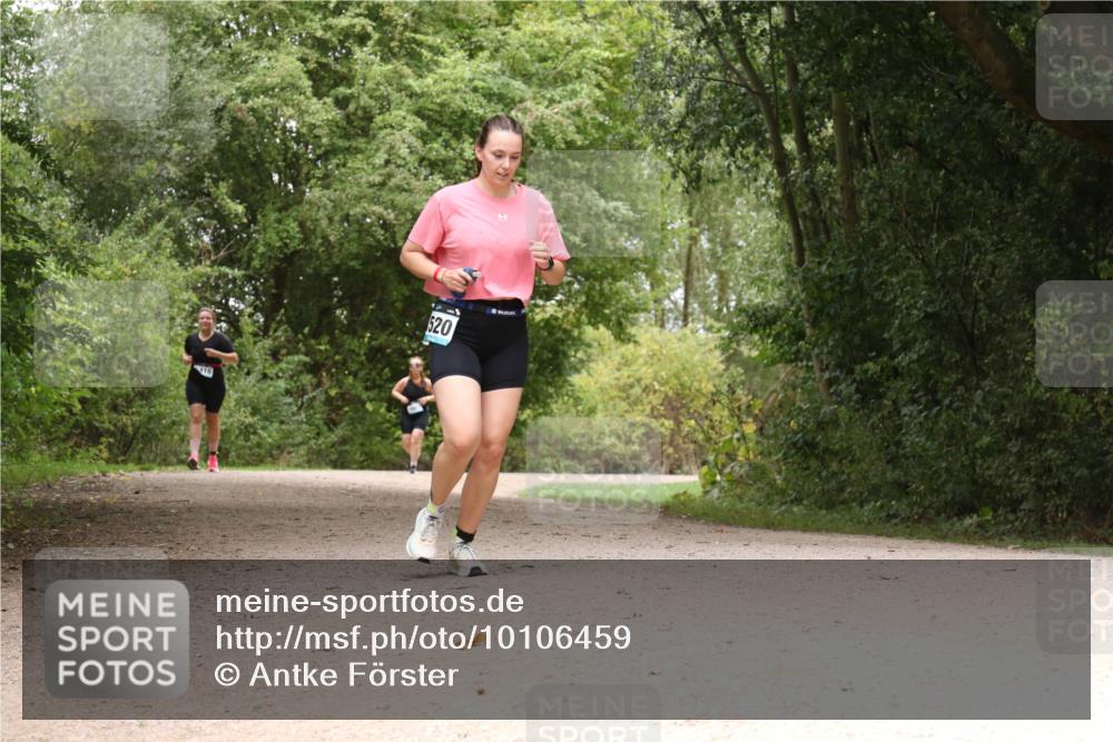 30.08.2026 - Elbe Triathlon Hamburg Antke Förster http://msf.ph/oto/10106459 30.08.2026 12:25:00 Laufen 416, 520 meine-sportfotos.de